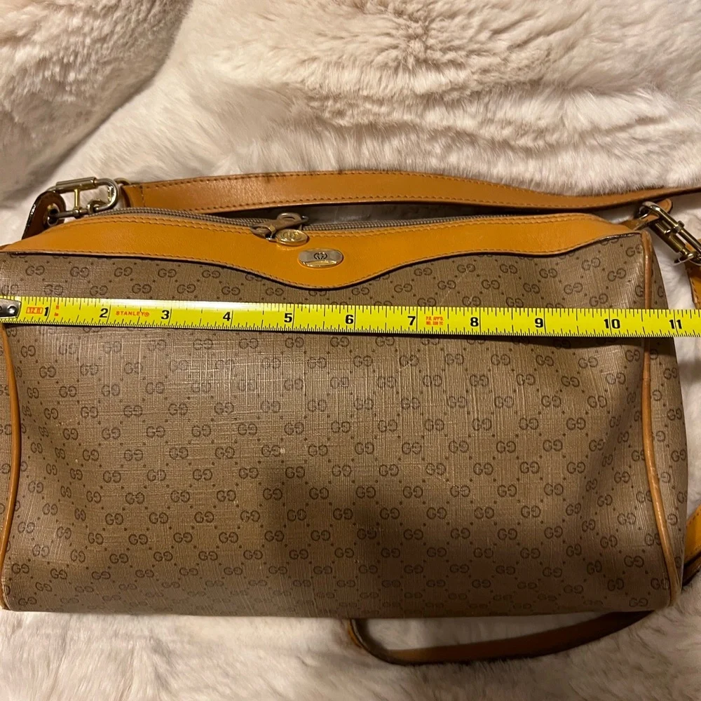 AUTHENTIC VINTAGE GUCCI 🌸 💕 CROSSBODY BAG OR SHOULDER - Picture 9 of 16